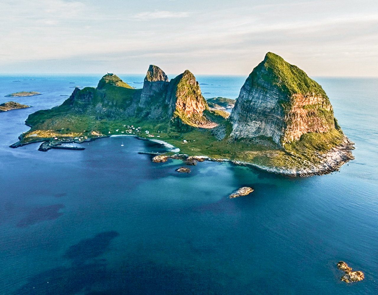 Helgelandskysten - visithelgeland.com 1280x1000