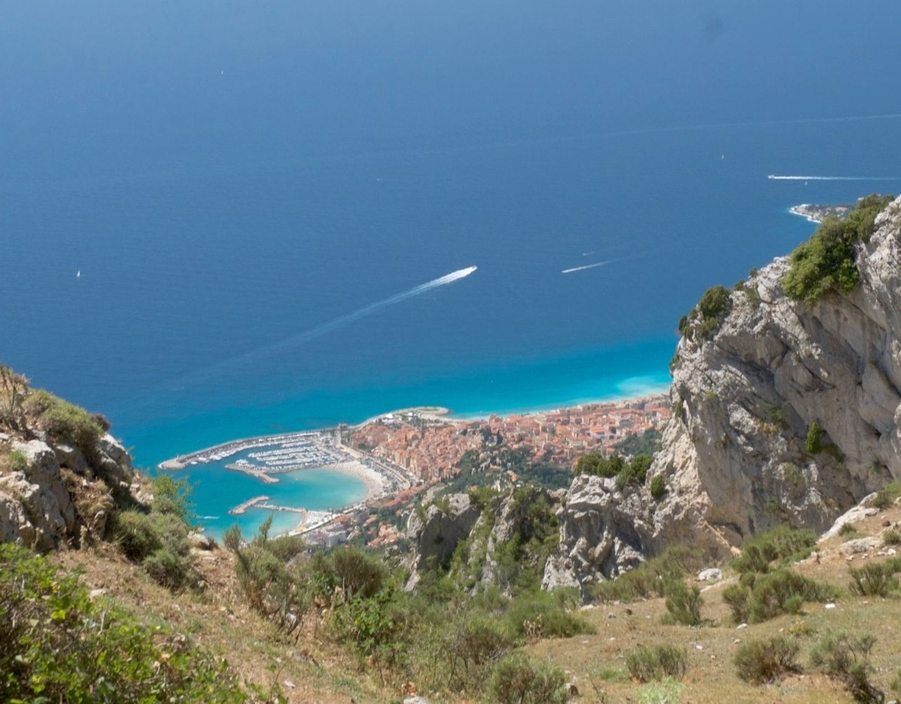 Vue sur Menton_maxpulse_selvguidettur© Jacques Perez